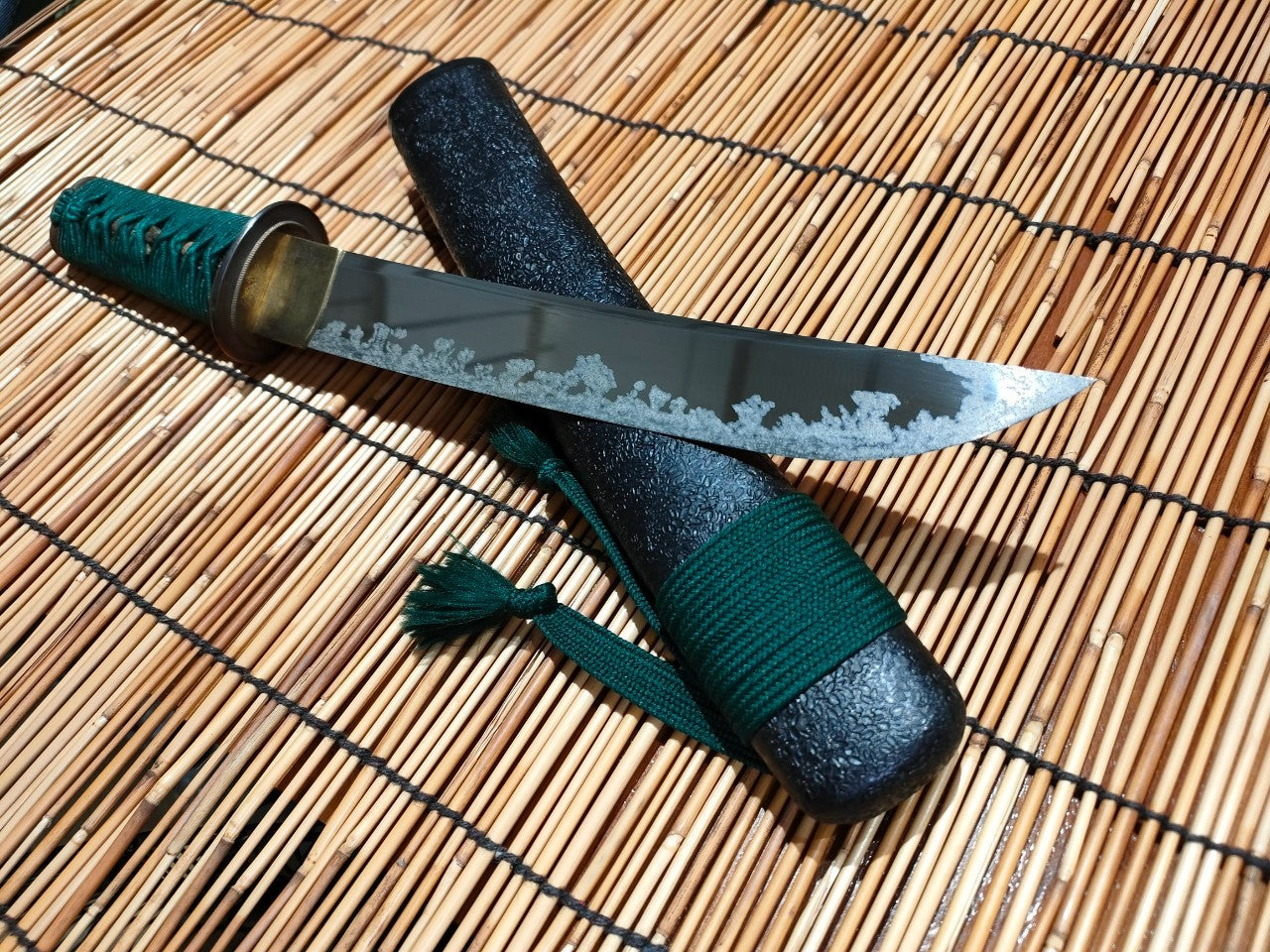 Japanese Nihonto Hira Zukuri Tanto (Micro serrated Carbidized edge!)