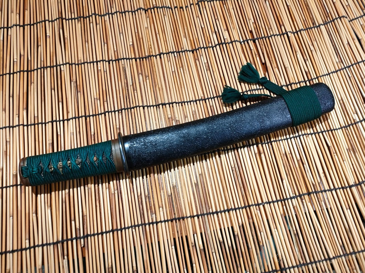 Japanese Nihonto Hira Zukuri Tanto (Micro serrated Carbidized edge!)
