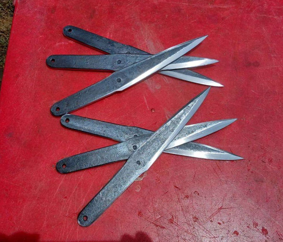 Forged throwing knife