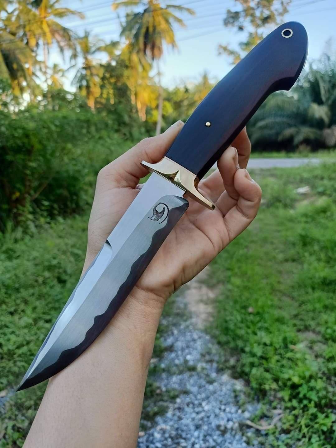 Double Guarded Stringray Bowie Knife