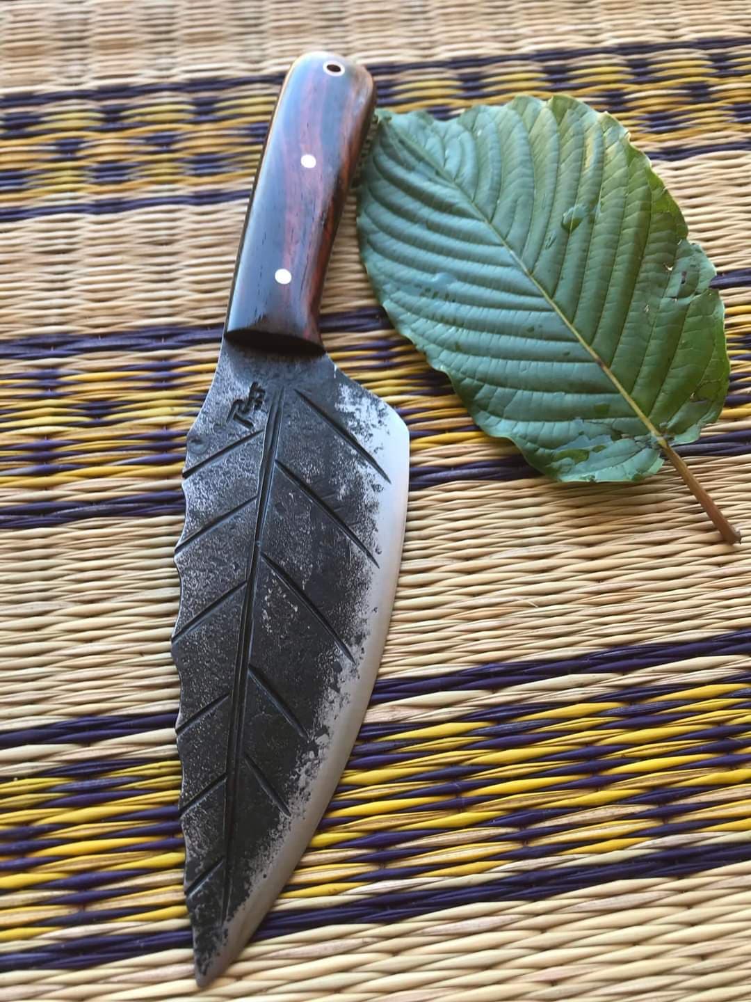 Kratom Leaf Knife