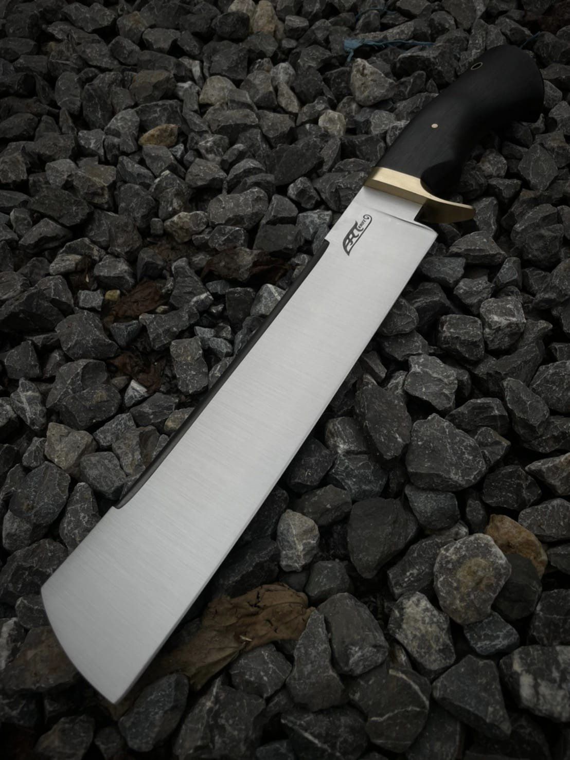 Siam Competition Cutter with Brass Guard