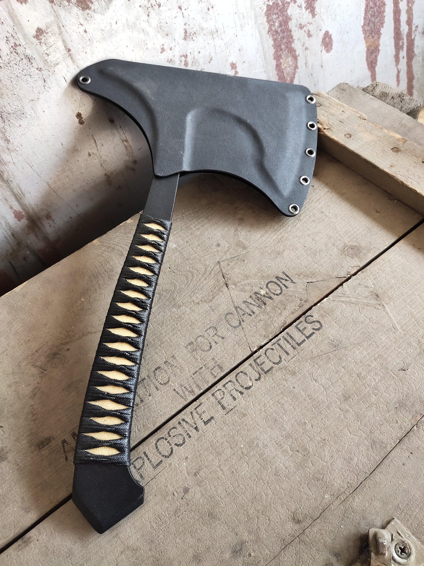 Siam Tactical Tomahawk - Axe Throwing Hawk Hand Forged Knives - Blacksmith Handmade Axes, Siam Blades Old Block Blades