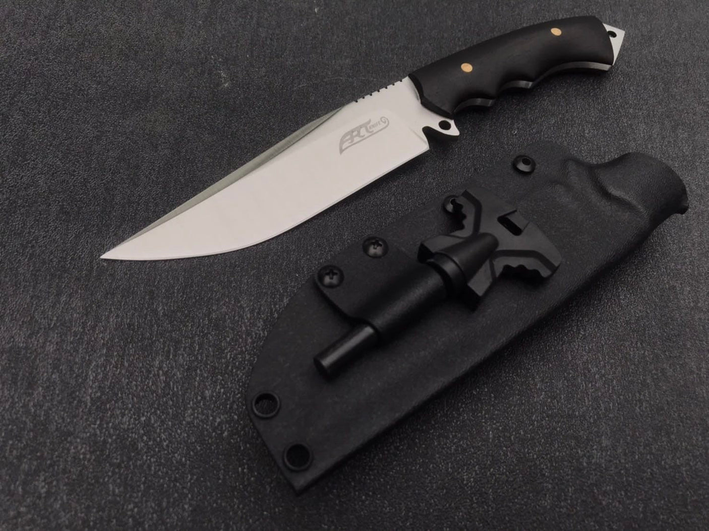 Siam Hunting Camp Knife & Ferro Rod