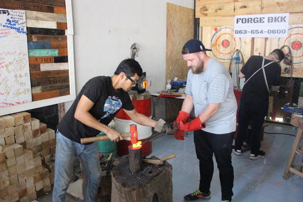 I Forged An Axe in Bangkok! Axe Making Class at Golden Axe Throw Club - Siam Blades 