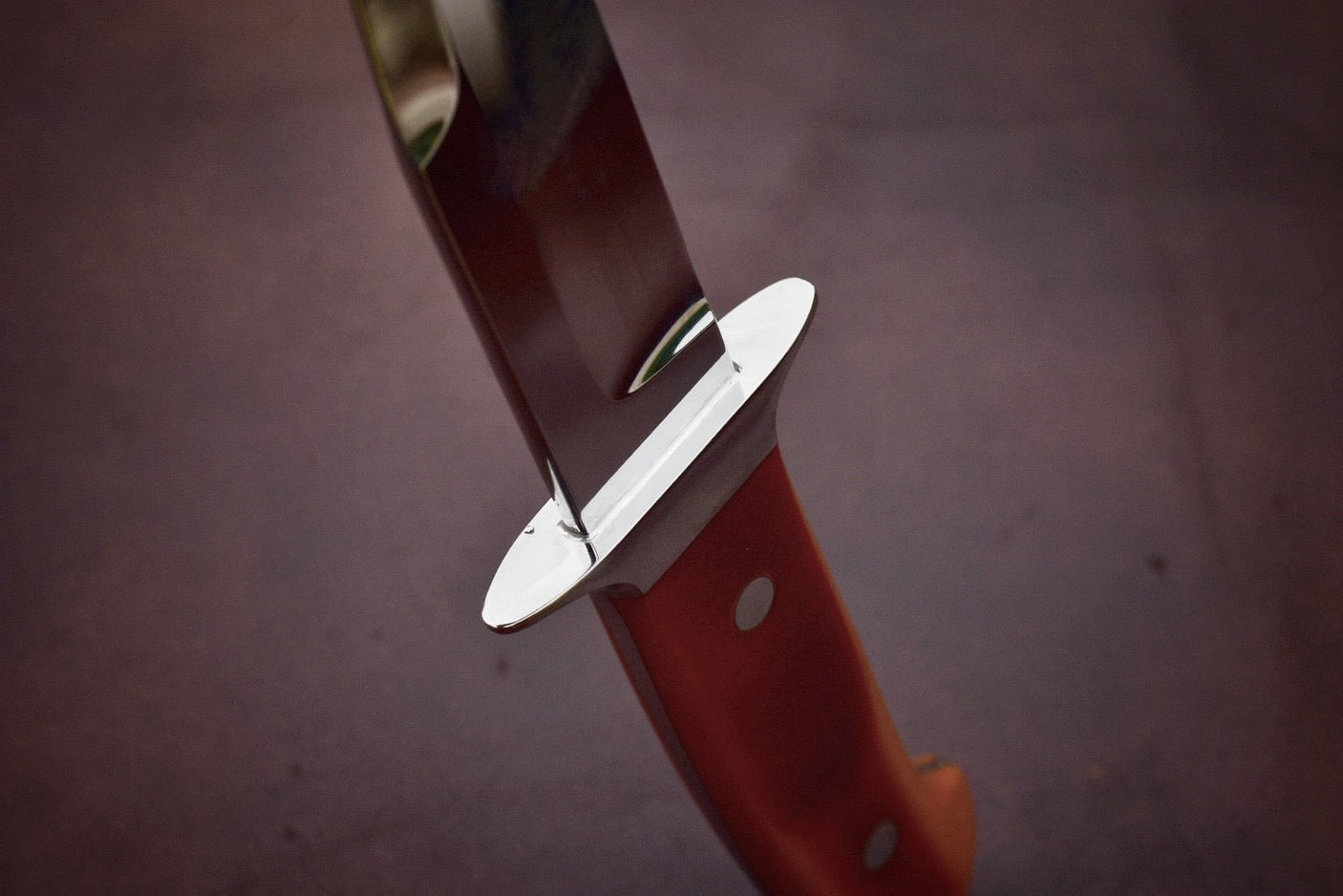 Tharadol Chute Knife