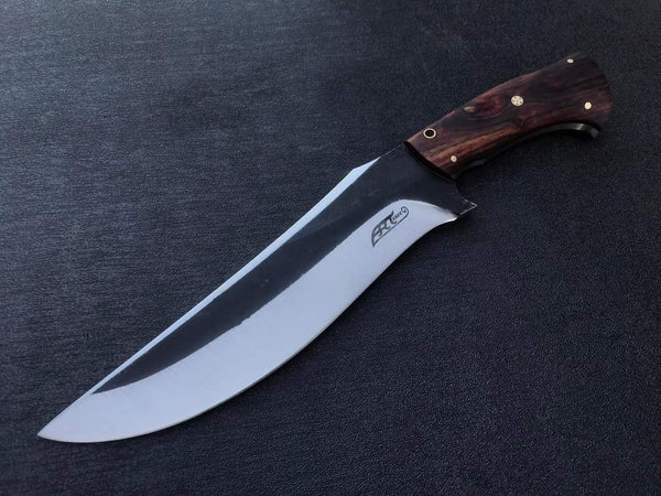 Recurve Hunting Bowie