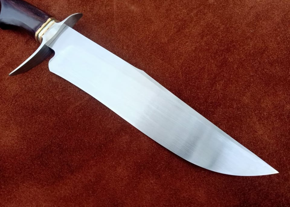 Stingray Pommel Tang Bowie Knife