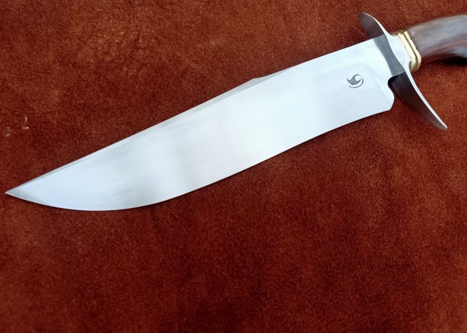 Stingray Pommel Tang Bowie Knife