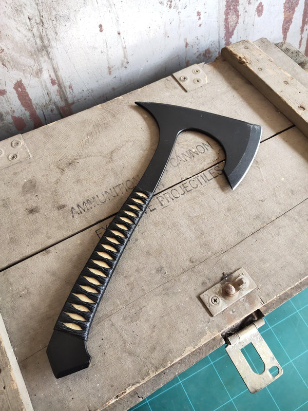 Siam Tactical Tomahawk - Axe Throwing Hawk Hand Forged Knives - Blacksmith Handmade Axes, Siam Blades  Old Block Blades 